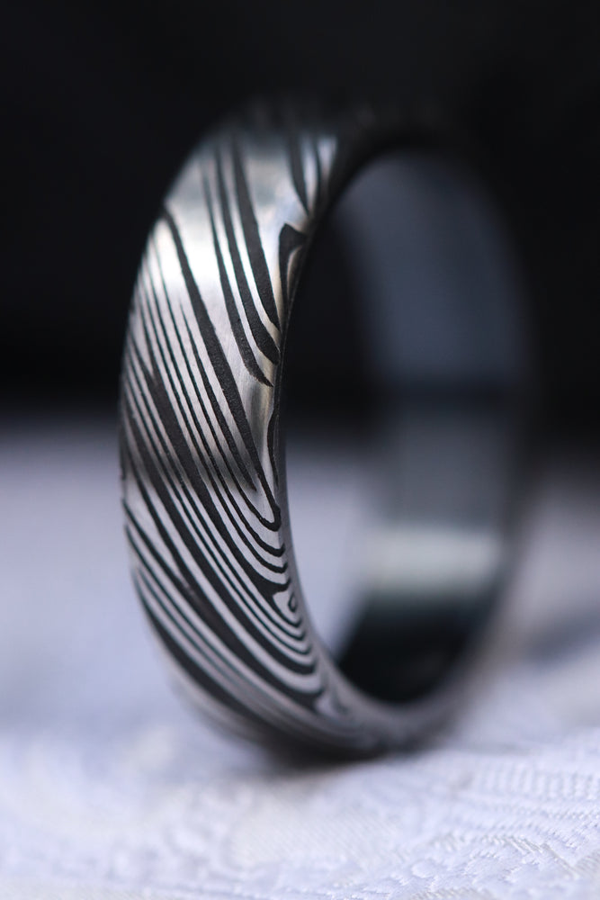 8mm black titanium / stainless damascusnew leaf